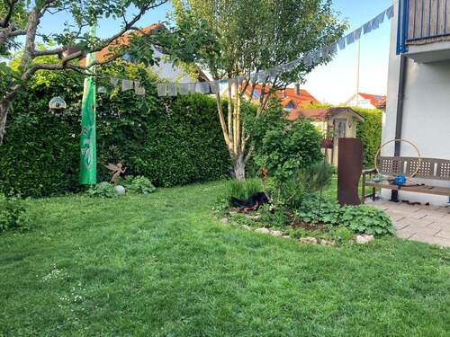 Garten mit Terrasse - 