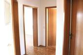 Flur Wohnung EG - 