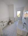 Badezimmer (EG-Wohnung) - 