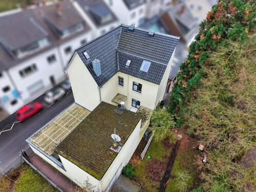 Seitenansicht - 9 Zimmer Reihenendhaus in Bonn