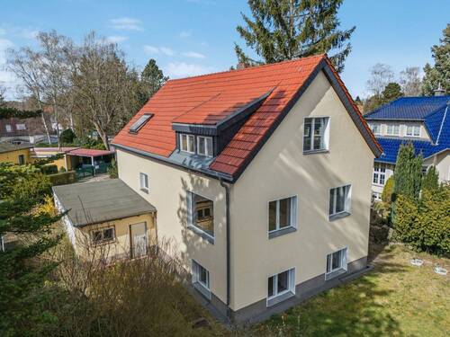Luftaufnahme - Ihre Chance zum Traumhaus: außen fertig, innen voller Möglichkeiten!
