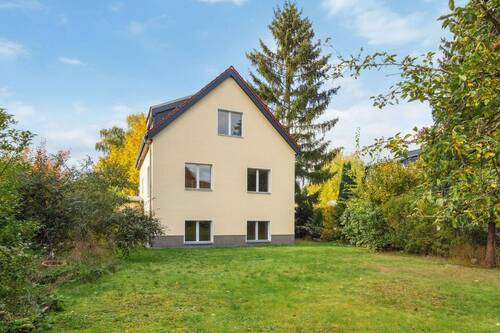 Ansicht - 8 Zimmer Einfamilienhaus zum Kaufen in Berlin