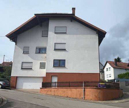 Bild 2 - 7 Zimmer Mehrfamilienhaus, Wohnhaus zum Kaufen in Schiffweiler