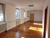 Hauptraum Bild 1 - Büro-Praxisräume im Zentrum von Eggenfelden