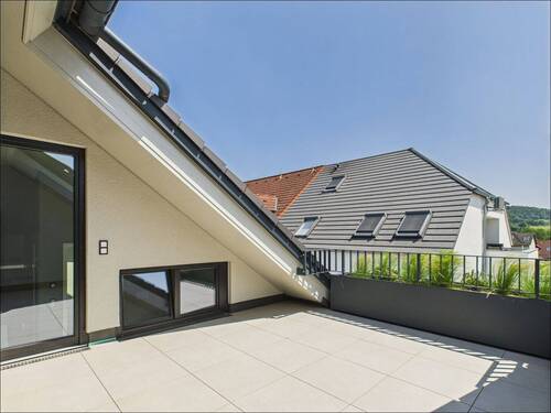 Balkon - Einfamilienhaus mit 194,00 m&sup2; in Haibach zum Kaufen