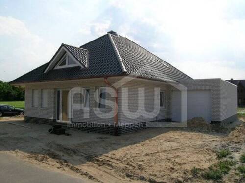 Seitenansicht - Einfamilienhaus mit 121,50 m&sup2; in Geeste / Dalum zum Kaufen