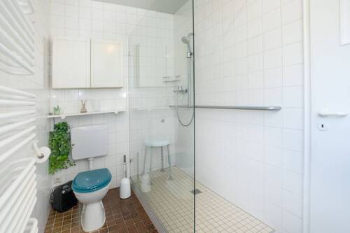 Badezimmer Ansicht 2 - 