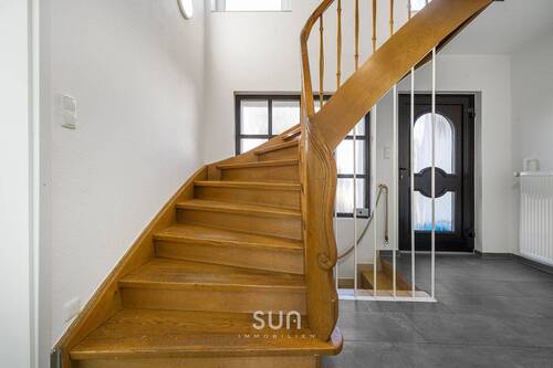 TREPPE ZUM OG - 