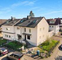 **RAUMWUNDER IN RUHIGER LAGE** Freistehendes EFH mit 9 Zi. inkl. Garten und 4x Stellpl. - Bad Homburg vor der Höhe Ober-Erlenbach
