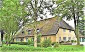 Ansicht - Tolles Reetdach-Haus Resthof mit 2 Wohnungen in Drage bei Friedrichstadt. Ansehen !