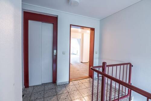 Fahrstuhl - 3 Zimmer Etagenwohnung in Rellingen