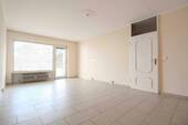 Wohnzimmer - 4 Zimmer Etagenwohnung zum Kaufen in Wiesbaden