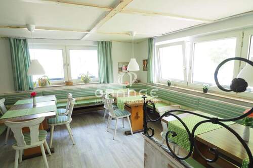 Gastraum - Hotel, Pension, Gasthof in Neu-Ulm / Schwaighofen zum Kaufen