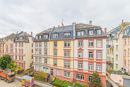 Ausblick zur Straße 1 - 