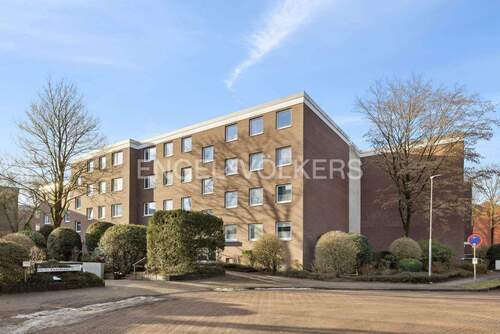 Eingang und Zufahrt - 3 Zimmer Etagenwohnung zum Kaufen in Großhansdorf