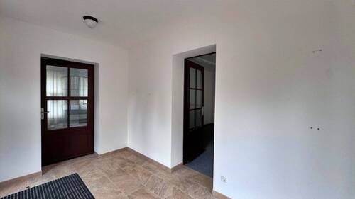 Eingangsbereich Gewerbe - 