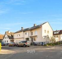 ** ideal für Familie und Homeoffice** Viel Platz, moderne Ausstattung und großer Garten mit EBK - Bad Homburg vor der Höhe Ober-Erlenbach