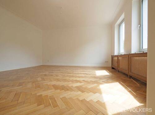 Bild 2 - 4 Zimmer Etagenwohnung zur Miete in Saarbrücken