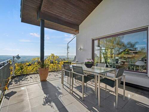 Bild 3 - 8 Zimmer Einfamilienhaus in Gailingen