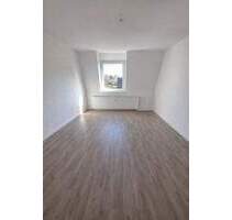 Renovierungstraum in modernisiertem Haus, 4 Zimmer mit Balkon und Garten - Essen Gerschede