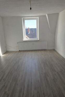 Bild 2 - 4 Zimmer Etagenwohnung zum Kaufen in Essen