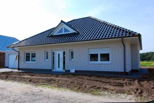 Frontansicht - 6 Zimmer Bungalow zum Kaufen in Lathen