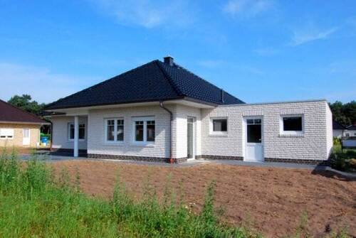 Seitenansicht - Bungalow mit 105,00 m&sup2; in Lathen zum Kaufen