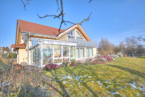 Hausansicht Südseite - 7 Zimmer Einfamilienhaus zum Kaufen in Heilbronn / Kirchhausen