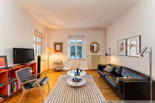 Wohnzimmer - 3 Zimmer Etagenwohnung zum Kaufen in Berlin