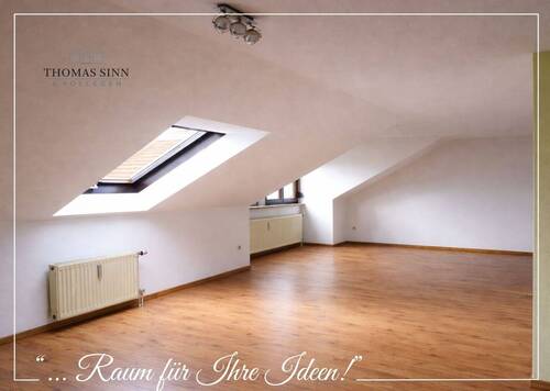 Wohn-/Esszimmer - Attraktive 3,5-Zimmer-Dachgeschosswohnung mit großzügigem Grundriss und Dachterrasse