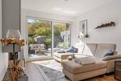 Wohnzimmer - 4 Zimmer Etagenwohnung zum Kaufen in Neu-Ulm