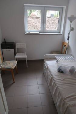 Gästezimmer KG.JPG - 