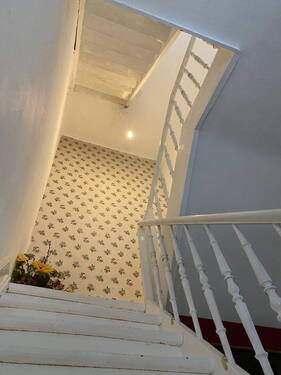 Treppenhaus, Holztreppe - Doppelhaushälfte mit 95,00 m² in Aachen zum Kaufen