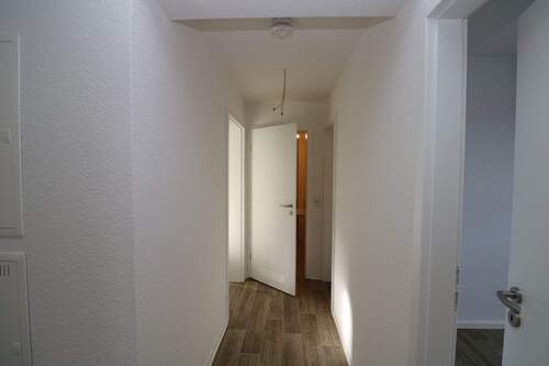Flur - Etagenwohnung mit 66,50 m² in Freiberg zur Miete