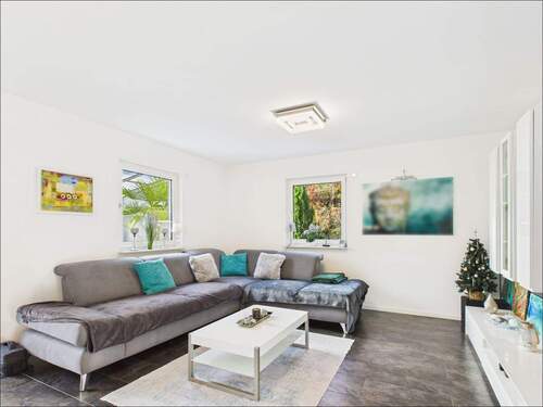 Wohnzimmer - 4 Zimmer Einfamilienhaus zum Kaufen in Johannesberg / Steinbach