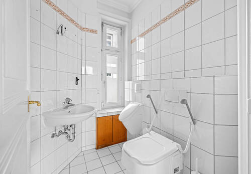 zweites Badezimmer - 