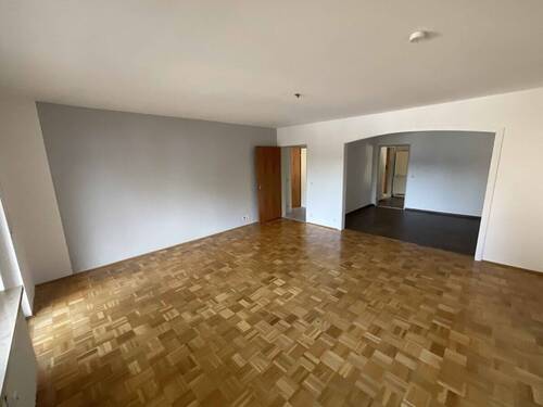 Wohnen_www.villingen.immobilien - Geräumige Wohnung mit Tiefgaragen-Stellplatz