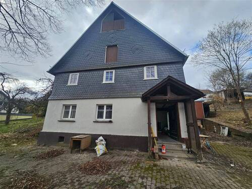 Frontansicht - Charmantes Fachwerkhaus mit großem Grundstück