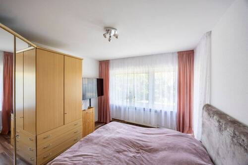 Schlafzimmer - 3 Zimmer Etagenwohnung zum Kaufen in Bietigheim-Bissingen