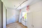 Kinderzimmer/Homeoffice - 3 Zimmer Etagenwohnung in Bietigheim-Bissingen