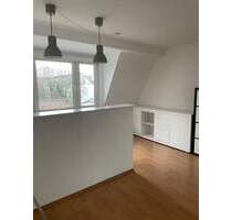 Charmante zwei-Zimmer DG-Wohnung in Köln-Braunsfeld mit Gartennutzung - Bitte nur schriftliche Bewerbungen -