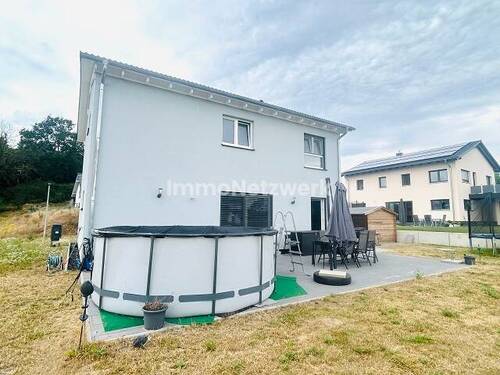 Rückseite 2 - 5 Zimmer Einfamilienhaus in Feilitzsch