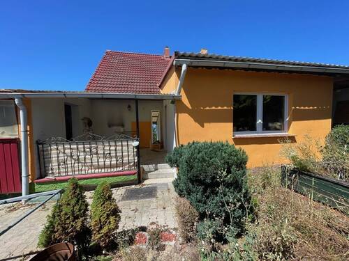 Seitenansicht - 4 Zimmer Doppelhaushälfte in Pinnow