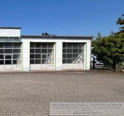 Halle C Außenansicht - Helle Werkstatt- Montagehalle, unterteilt in zwei Hallen, Büro und Sanitärbereich - Ideal für KfZ-Kleingewerbe, Hand...