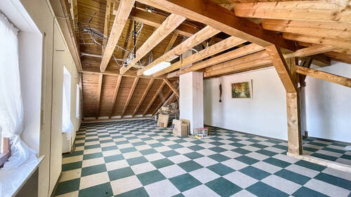 ausbaufähiges Dachgeschoss - 