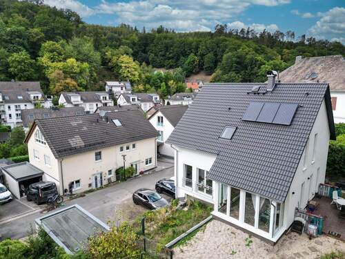 Außenansicht Drohne 2 - 6 Zimmer Einfamilienhaus zum Kaufen in Hagen