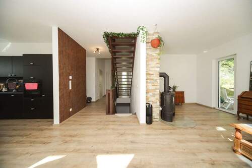 Ansicht zum Flur - Einfamilienhaus mit 155,60 m&sup2; in Hagen zum Kaufen