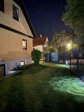 „Freistehendes Einfamilienhaus - Freistehendes Einfamilienhaus mit Pool, Sauna & Doppelgarage in ruhiger Lage