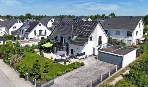 Gesamtansicht - 7 Zimmer Einfamilienhaus zum Kaufen in Moosburg an der Isar