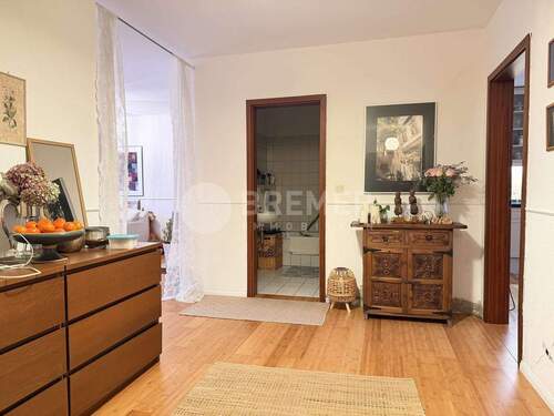 Flur /Diele - 3 Zimmer Etagenwohnung zum Kaufen in Lüneburg